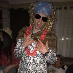 Meet your Posher, Julien